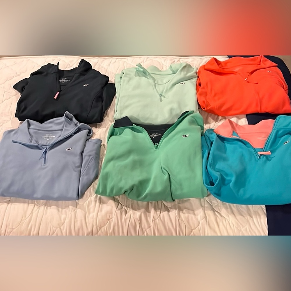 Vineyard Vines Women’s Quarter Zip -Medium - Getting all 6